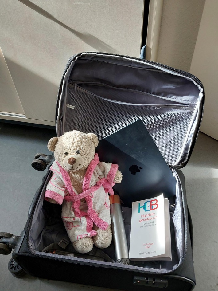 BPOL-HB: Von hohem emotionalem Wert - Bundespolizisten stellen Teddybär sicher