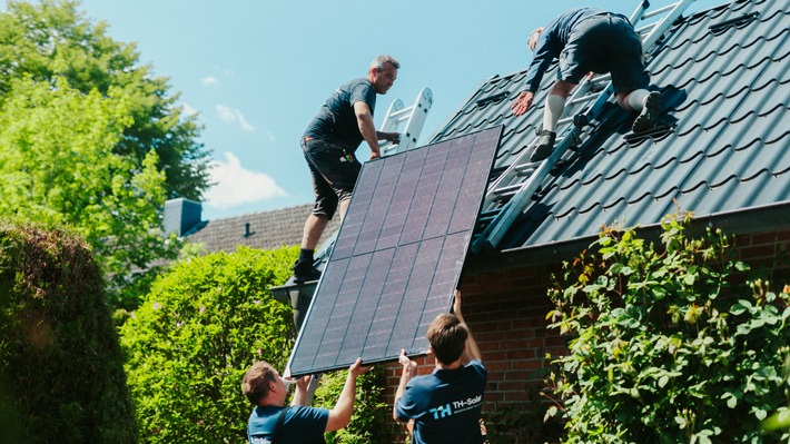 PV-Anlagen langfristig effizient: Wie Paris Freiherr von Troschke und die TH-Solar GmbH Besitzern zum Rundum-sorglos-Paket verhelfen