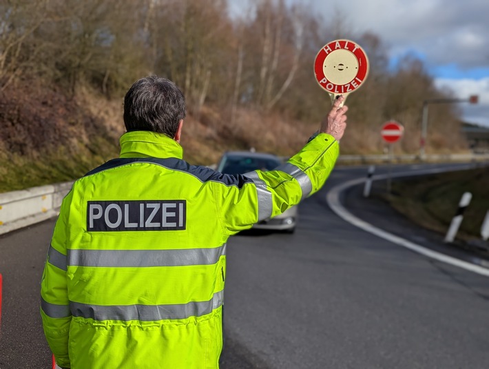Bundespolizeidirektion München: Bundespolizei vollstreckt Haftbefehl bei Grenzkontrolle - Weiterreise nach Zahlung gestattet