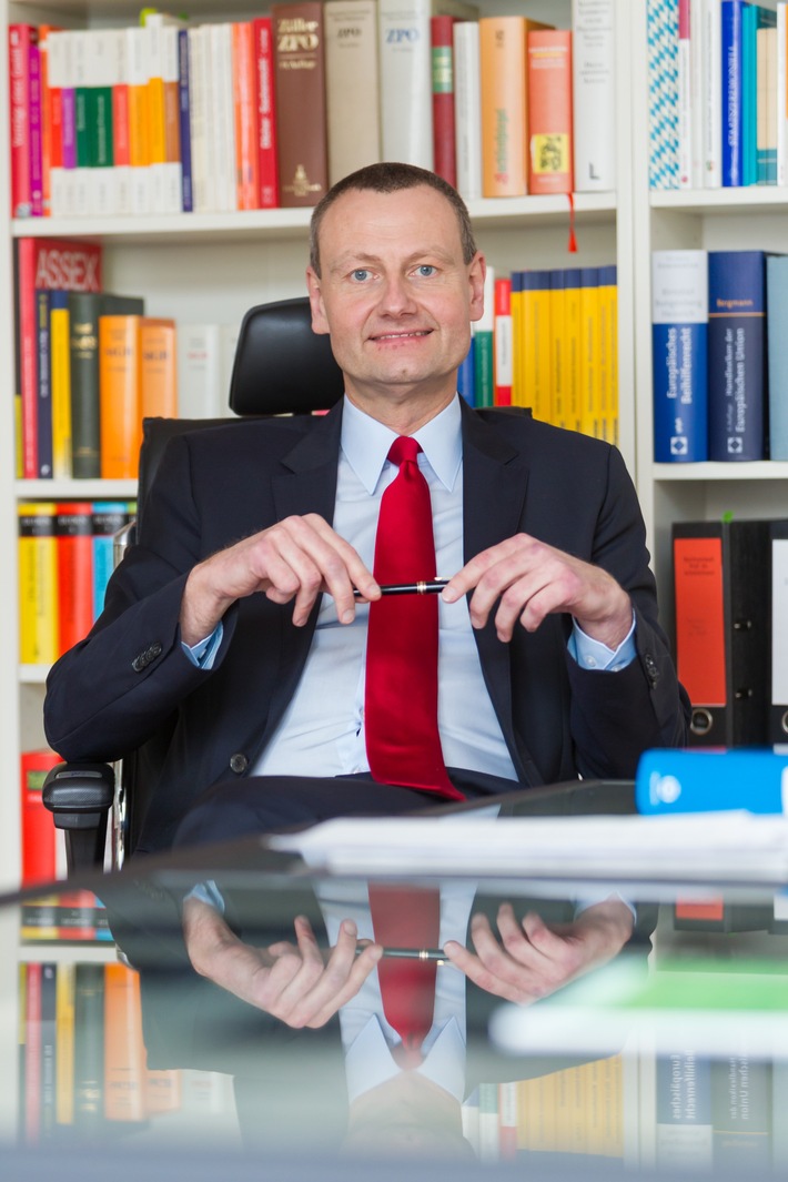 Prof. Dr. Jens M. Schmittmann wird Chefredakteur des Betriebs-Beraters und des Steuerberaters