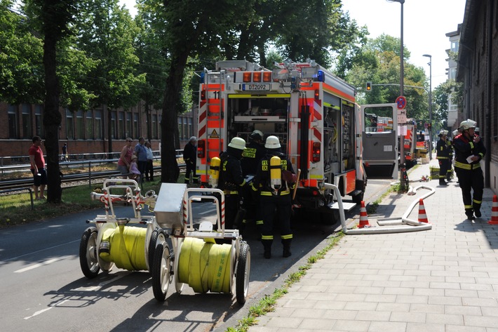 FW-D: Jahresübung der Freiwilligen Feuerwehr Hubbelrath