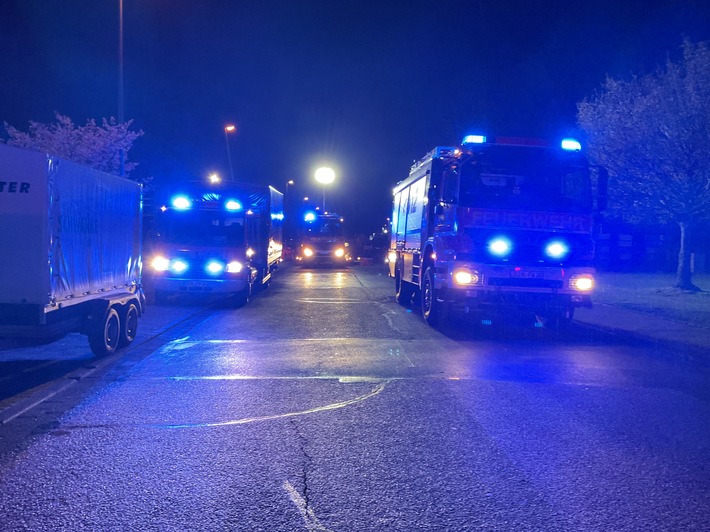 FW Dinslaken: Ausgelöste Brandmeldeanlage