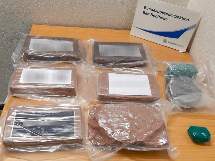 BPOL-BadBentheim: Rund 7,6 Kilo Kokain bei der Einreise an deutsch-niederländischer Grenze beschlagnahmt
