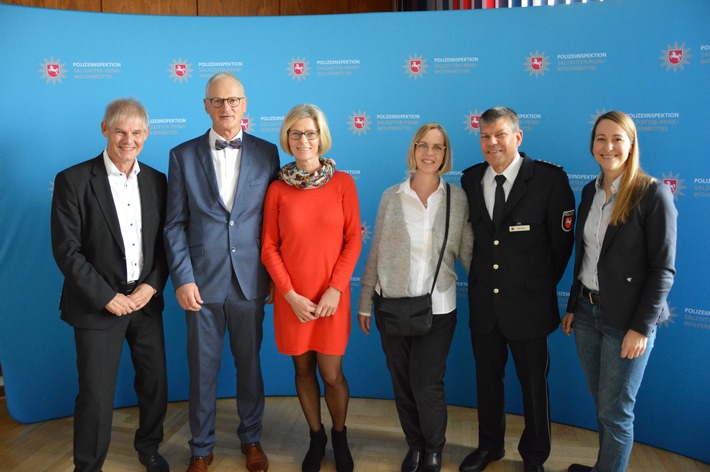 POL-SZ: Pressemitteilung der Polizeiinspektion SZ/PE/WF vom 30.10.2025.