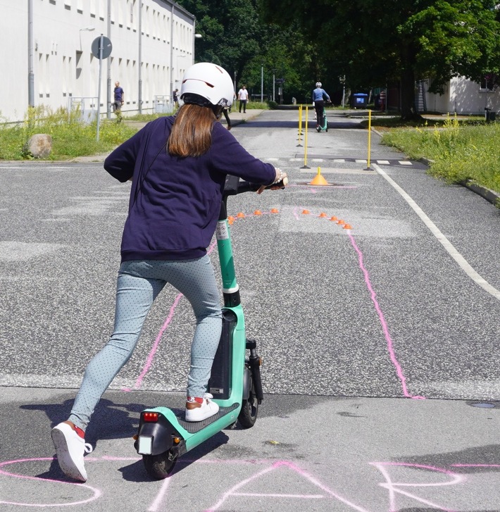 E-Scooter-Unfälle weiter gestiegen  – Verkehrswacht plädiert für gezielte Trainings