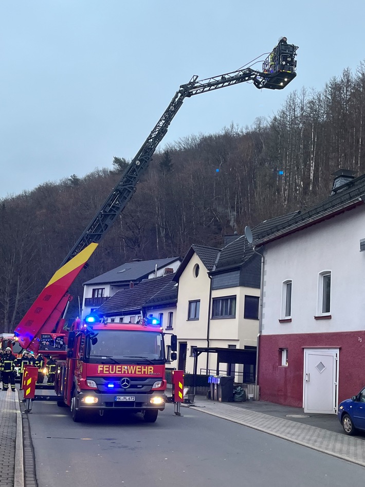 FW-PL: Ortsteil Stadtmitte - Kaminbrand sorgt für Einsatz der Feuerwehr