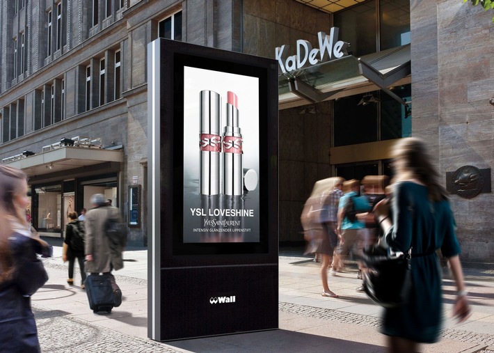 YSL Loveshine–Neuer Hochglanz-Lippenstift erobert deutsche Metropolen mit 3D-DOOH-Kampagne und einem glänzenden柏林KaDeWe Finish