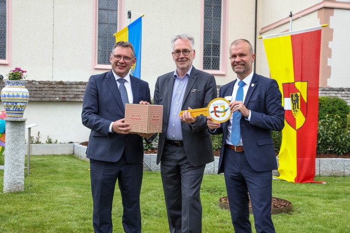 Highspeed-Internet im bislang weißesten Fleck Baden-Württembergs: Vodafone aktiviert das Glasfaser-Netz des Zweckverbands Breitband Breisgau-Hochschwarzwald in Breitnau