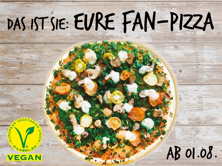 Die vegane &quot;Lidl-Fan-Pizza&quot; kommt jetzt in alle Lidl-Filialen /
2 Millionen Lidl-Facebook-Fans konnten ihre Lieblingspizza zusammenstellen - ab dem 1. August ist der Fan-Favorit bundesweit erhältlich