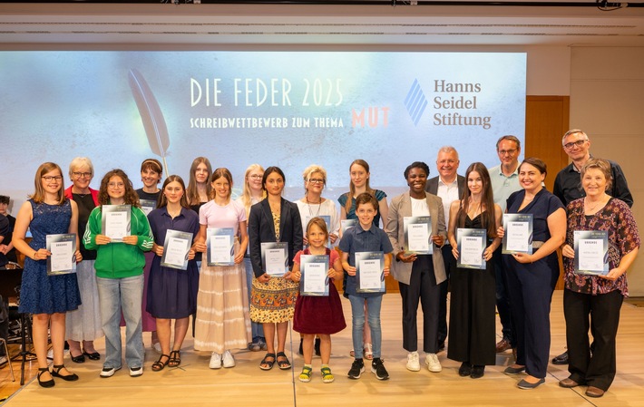 Hanns-Seidel-Stiftung verleiht "Die Feder"