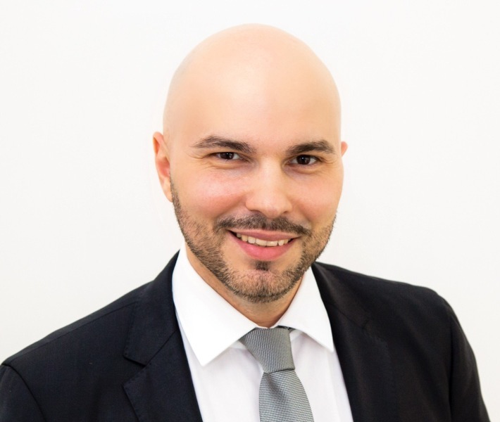 Ioannis Vrakas Vorstand hörwelt24 AG. Weiterer Text über ots und www.presseportal.de/nr/130829 / Die Verwendung dieses Bildes ist für redaktionelle Zwecke honorarfrei. Veröffentlichung bitte unter Quellenangabe: "obs/hörwelt24 AG"