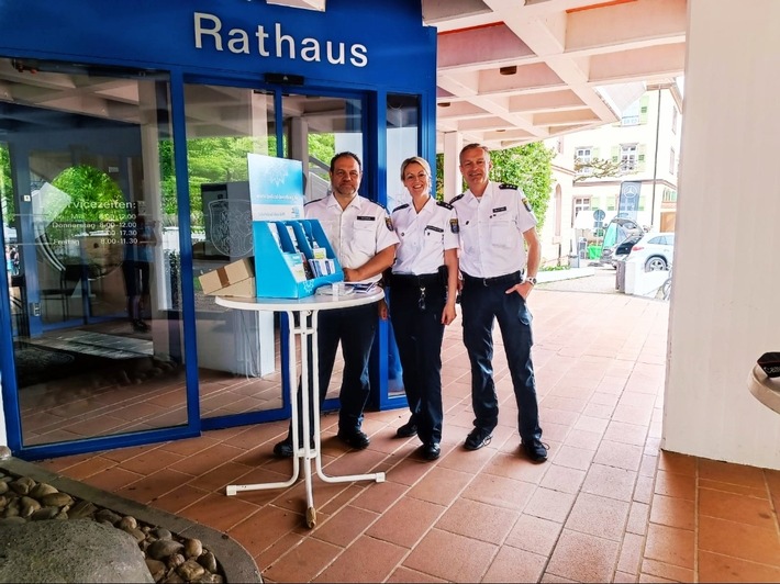 POL DA Dieburg 81 Fahrr der W hrend Des Maimarkts Codiert Polizei