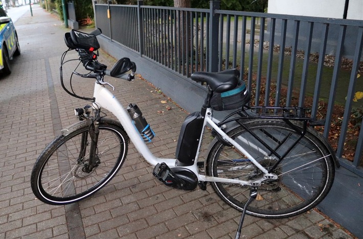 POL-OE: E-Bike-Fahrer bei Unfall verletzt