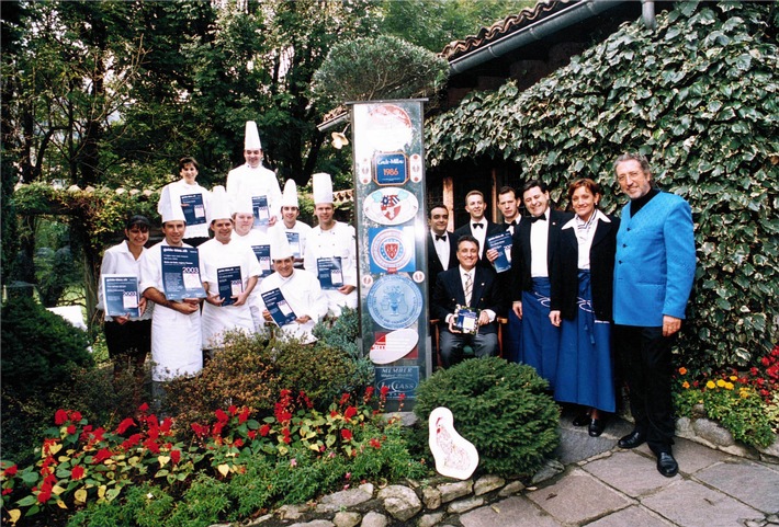 Die freundlichsten Teams des Schweizer Gastgewerbes 2004 von guide-bleu.ch nominiert