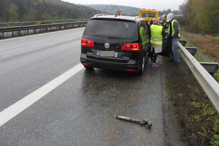 POL-PDKL: BAB 63, Mehlingen: Stützrad verloren und Verkehrsunfall verursacht - Zeugen gesucht