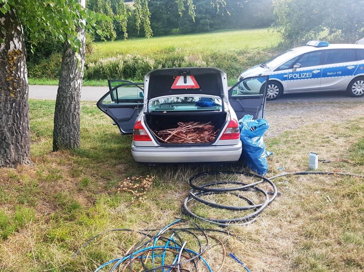 POL-LDK: Kabeldiebe in Lahnau-Atzbach erwischt / Kofferraum voll Kupfer sichergestellt -
