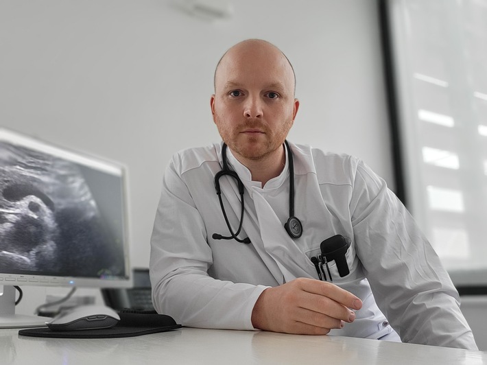 Dr. med. Leopold Lecheler / Weiterer Text über ots und www.presseportal.de/nr/178719 / Die Verwendung dieses Bildes für redaktionelle Zwecke ist unter Beachtung aller mitgeteilten Nutzungsbedingungen zulässig und dann auch honorarfrei. Veröffentlichung ausschließlich mit Bildrechte-Hinweis.