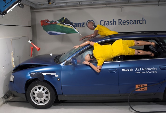 Cortèges de voitures: un crash test révèle des risques fatals