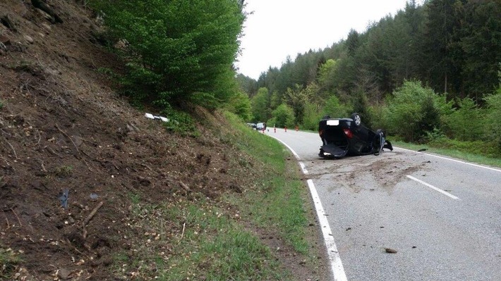 POL-PDPS: Verkehrsunfall unter Alkoholeinfluss