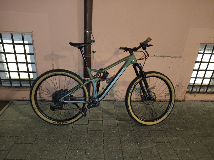 POL-OG: Offenburg - Mountainbike Besitzer gesucht