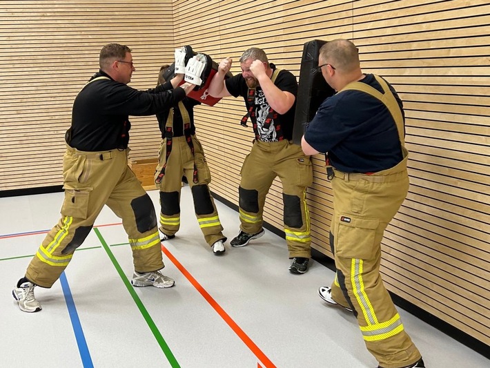 FW-OLL: Gewalt gegen Einsatzkräfte - Feuerwehr und Malteser schulen für den Ernstfall