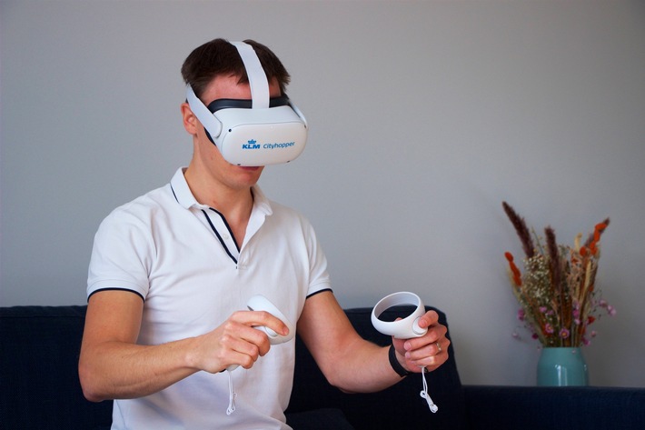 Medienmitteilung: KLM Cityhopper führt VR-Training für Piloten ein