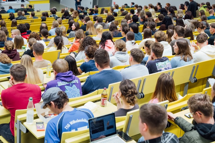 „Gut beraten": Virtueller Aktionstag am 18. März informiert zu Studienangeboten