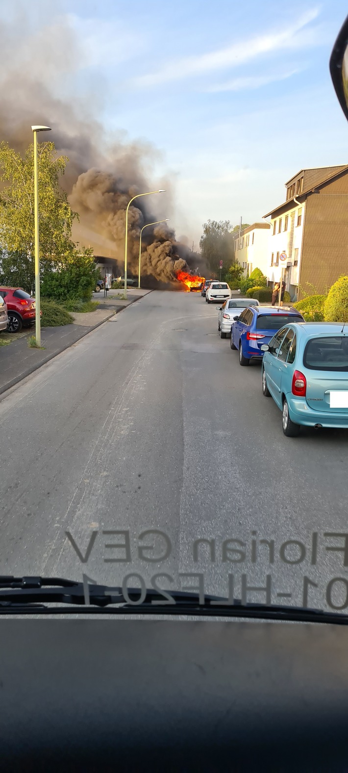 FW-EN: PKW Brand Stadtgrenze Hagen