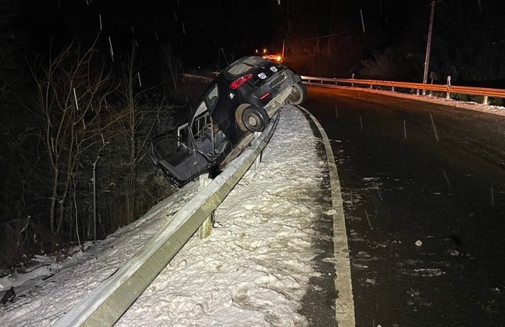 POL-PDTR: Verkehrsunfall unter Alkoholeinfluss