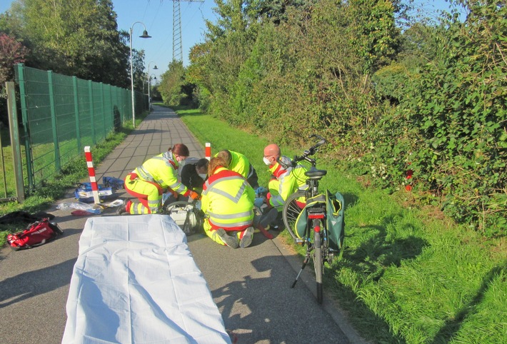 POL-ME: Hund läuft in Radfahrer: 72-Jähriger schwer verletzt - Ratingen - 2110045