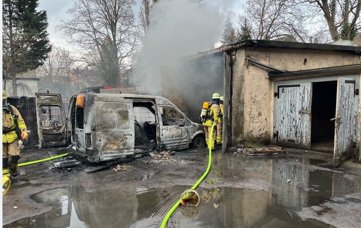 POL-DU: Bruckhausen: Verpuffung nach Falschbetankung - eine Person verletzt