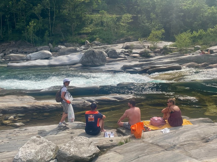 Comunicato stampa: «Contro le montagne di rifiuti presso i punti panoramici: IGSU fa luce sul littering»