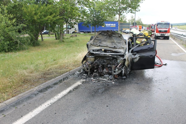 POL-PDNW: Fahrzeugbrand an der Rastanlage Pfalz