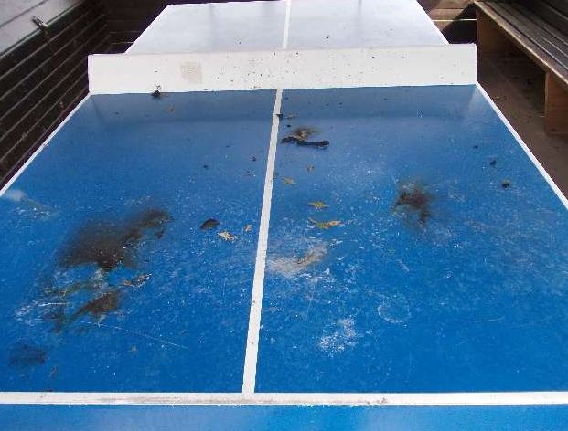 POL-GÖ: (153/2021) Tischtennisplatte auf Spielplatz in Bad Sachsa beschädigt - Bislang keine Hinweise auf die Täter