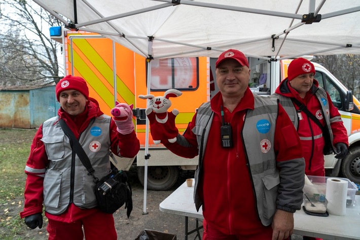 Aufwachsen in der Ukraine: Kindheit zwischen Bombardierungen und Zukunftsangst | UNICEF