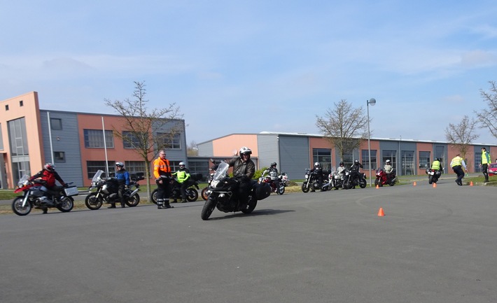 POL-PPTR: 8. Internationales Motorradsymposium