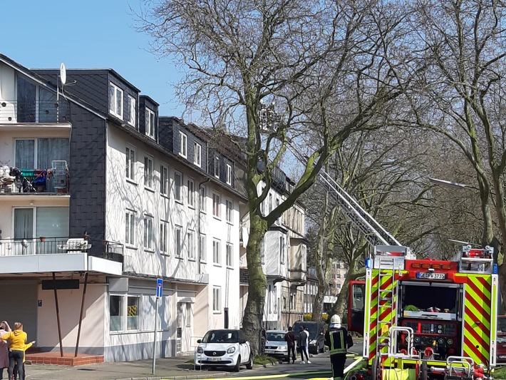 FW-GE: Gemeldeter Wohnungsbrand in Gelsenkirchen Ückendorf