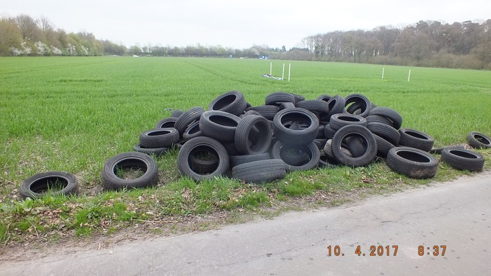 POL-SE: Tornesch - Polizei erbittet Hinweise nach illegaler Abfallablagerung