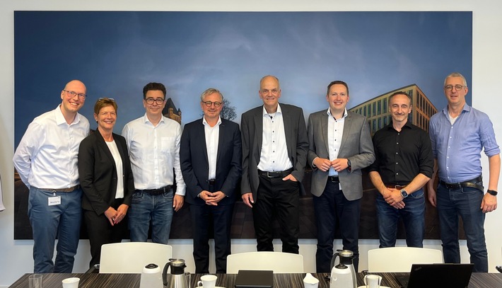 IHK-GfI und Diamant Software GmbH vereinbaren Rollout von Diamant/4 in den IHKs