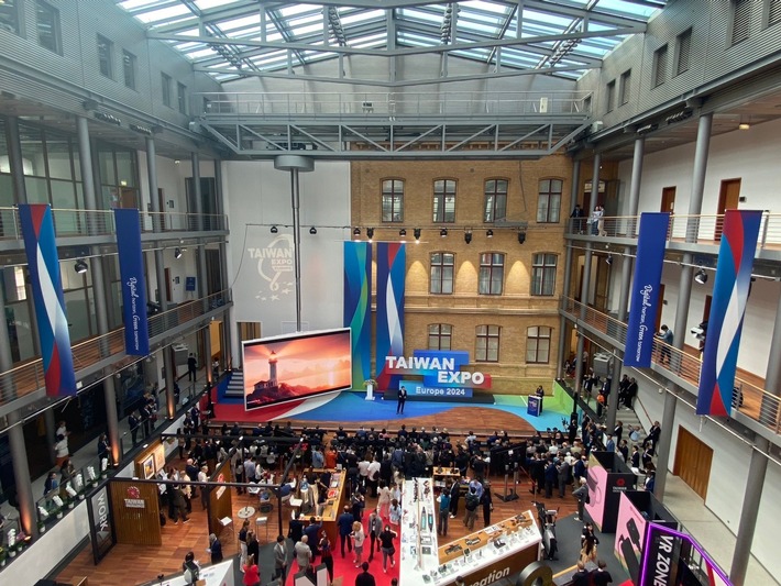 Taiwan Expo Europa im Gebäude der Deutschen Telekom.jpg