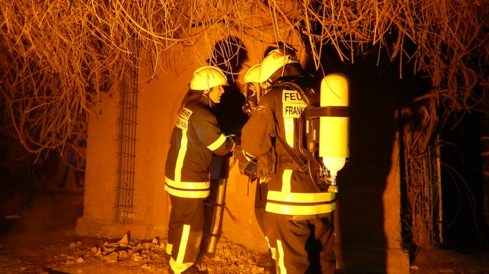 FW-F: Ein Brand in einem Hochbunker im Stadtteil Griesheim beschäftigte die Feuerwehr am gestrigen Abend