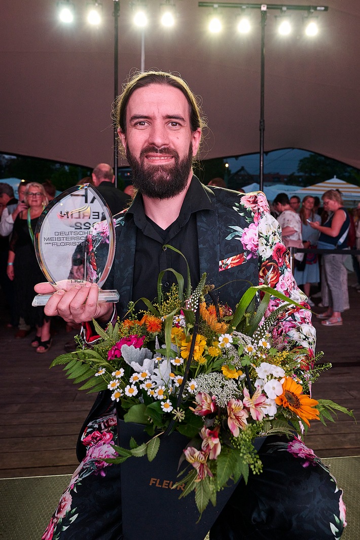 Der Deutsche Meister der Floristen 2022 steht fest - Christopher Ernst holt den Titel nach Thueringen