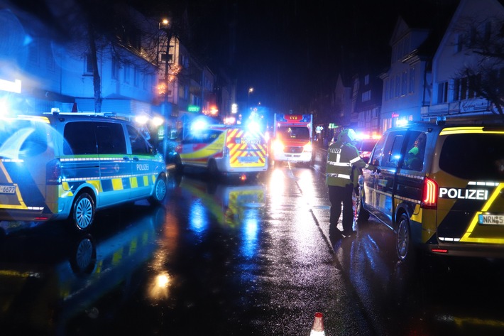 POL-HX: Fußgänger von Auto angefahren