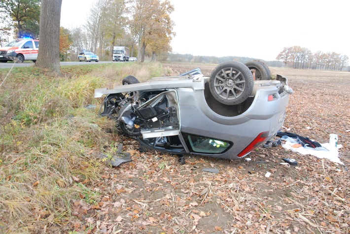 POL-CE: Bröckel - Autofahrer bei Unfall schwer verletzt