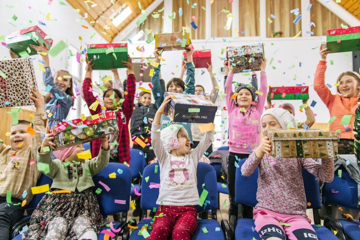 &quot;Weihnachten im Schuhkarton&quot;-Abgabefrist endet / So können Spender jetzt noch bedürftigen Kindern helfen