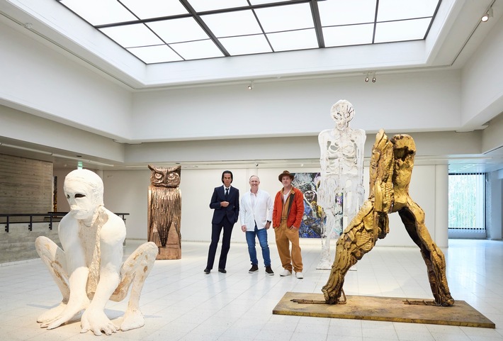 Hollywood in Finnland: Brad Pitt und Nick Cave stellen erstmalig ihre Kunst aus
