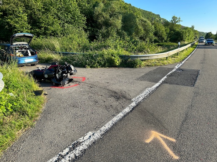 POL-PDTR: Verkehrsunfall mit schwerverletztem Motorradfahrer auf der B419 bei Oberbillig