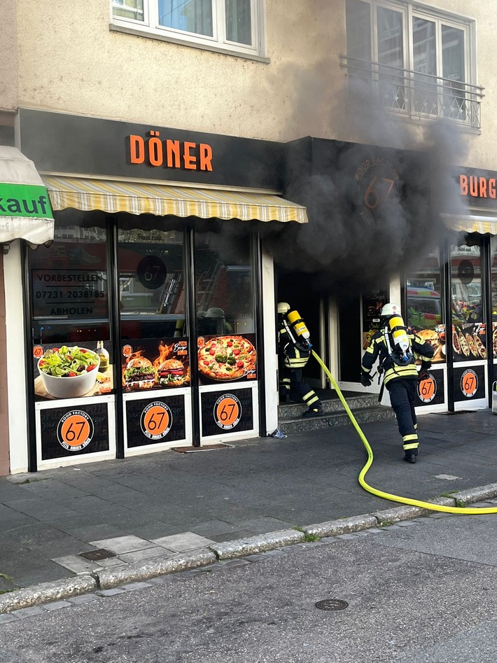 FW Pforzheim: Brand in einem Gastronomiebetrieb