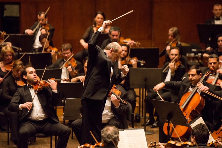 Migros-Pour-cent-culturel-Classics: tournée IV de la saison 2016-2017 / Quand l&#039;harmonie se mêle à la plus belle des sonorités: Iván Fischer et l&#039;Orchestre du Festival de Budapest.