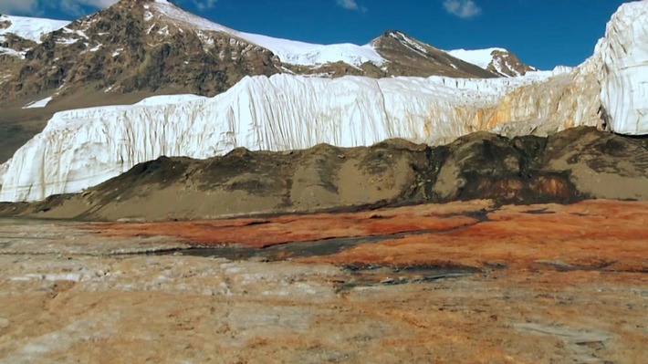 Kugelsichere Haut und blutende Gletscher: ZDFinfo erklärt bemerkenswerte "Wunder der Wissenschaft"